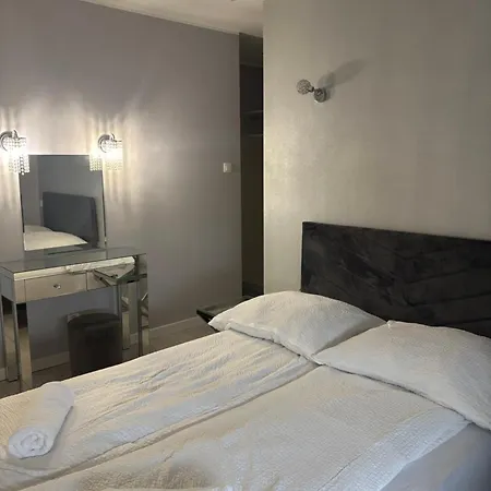 Z Widokiem Na Park * Września